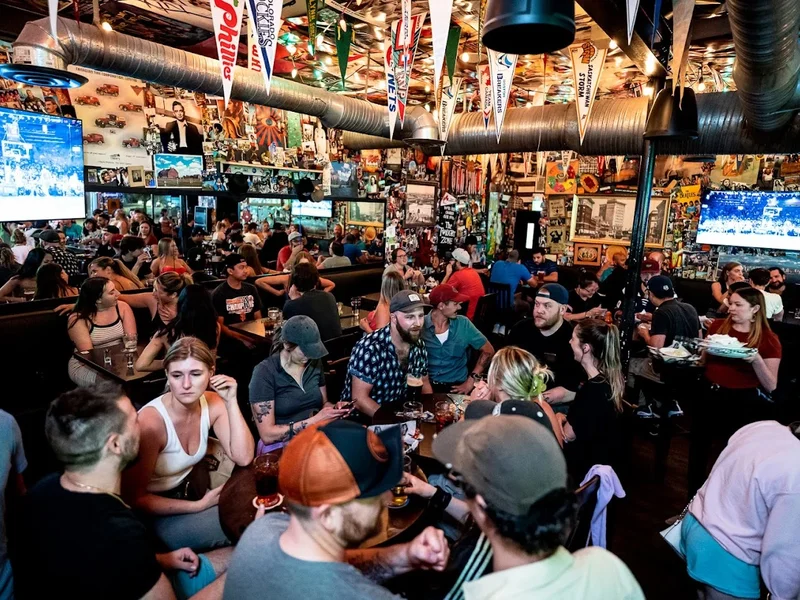 Leopold's Tavern Winnipeg - Osborne Village