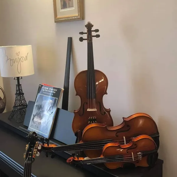 FLOCELLO EUROPEAN STRING INSTRUMENTS MUSIC STUDIO CANADA