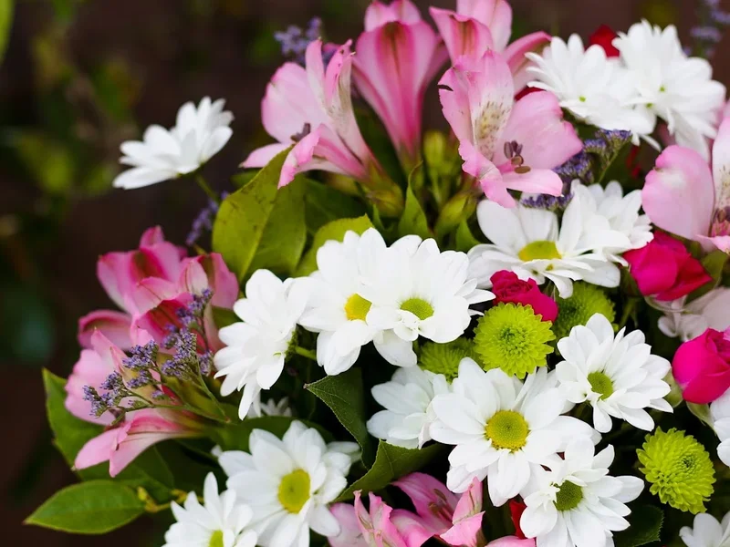 Ann's Flowers & Gifts