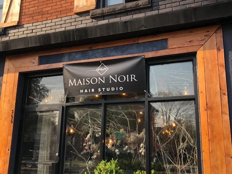 MAISON NOIR STUDIO HAMILTON