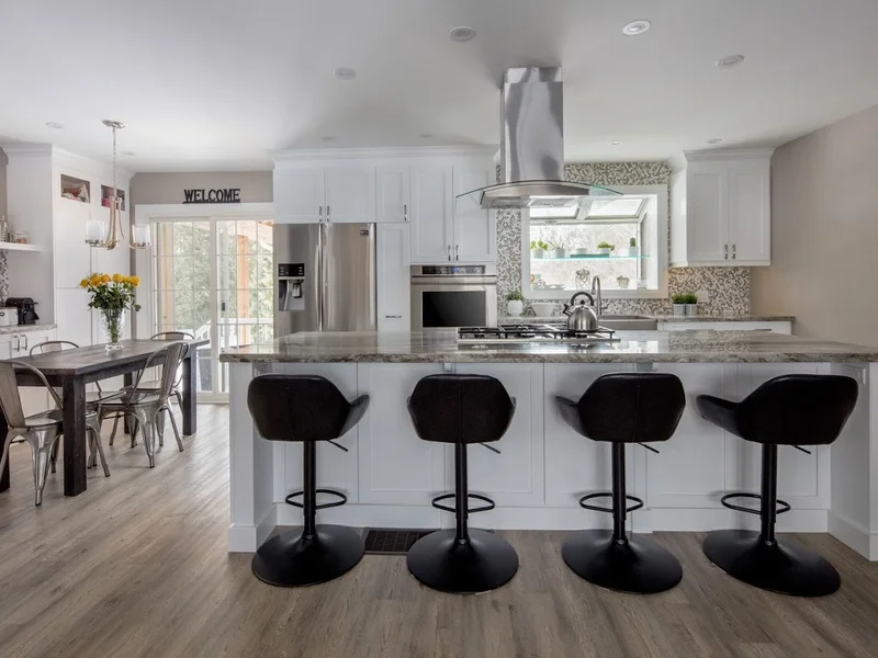 G H Kitchens & Baths