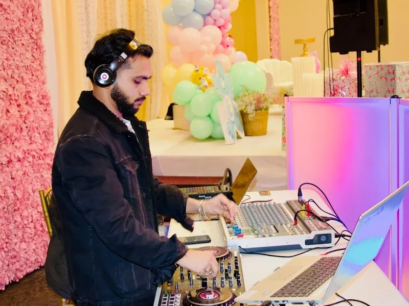 7266 Entertainment Solutions | Punjabi DJ