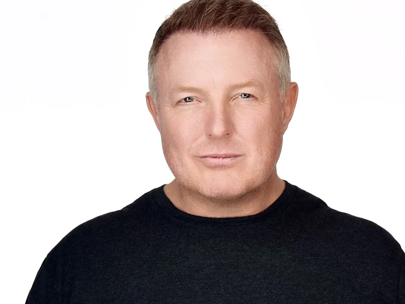 Two Zero Four Corporate & Headshot Photographer