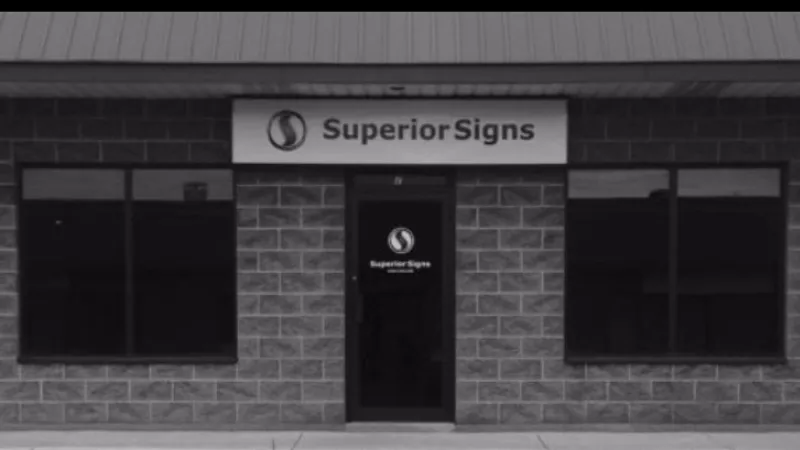 superior signs hamilton