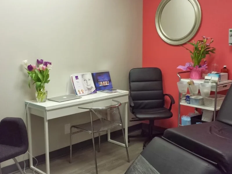 Dr. Victoria Taraska