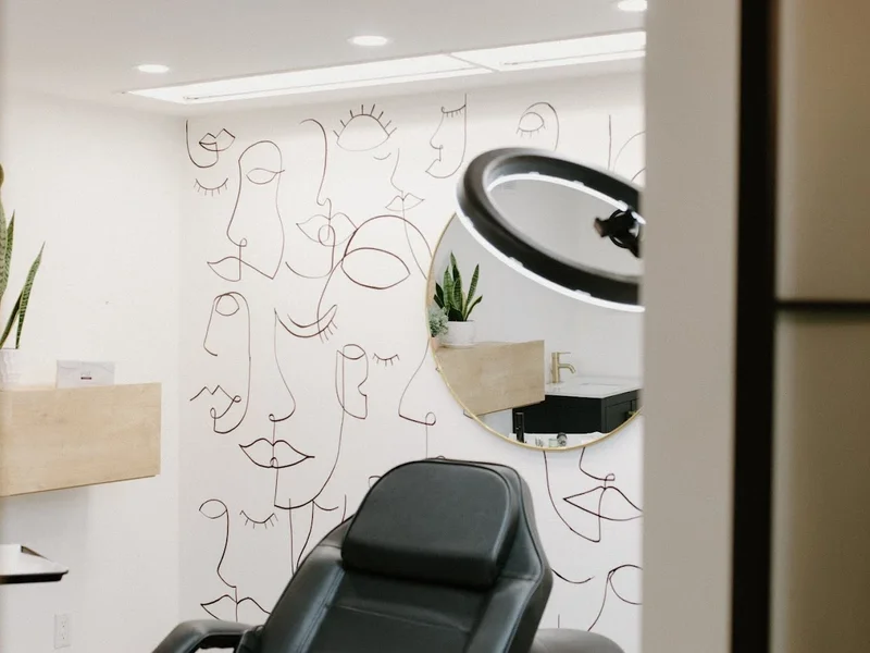 Michaela Smart Brows