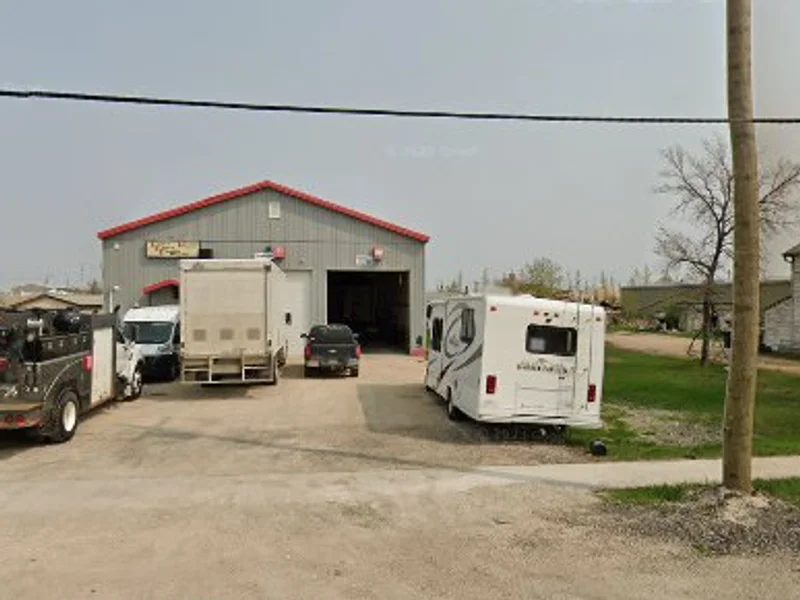 Tom's Truck and Trailer New Shop