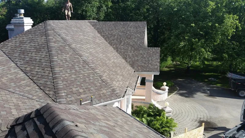 Charleswood Roofing & Exteriors