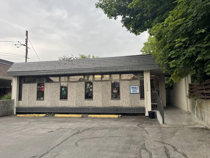 VCA Canada Kingsway Animal Hospital