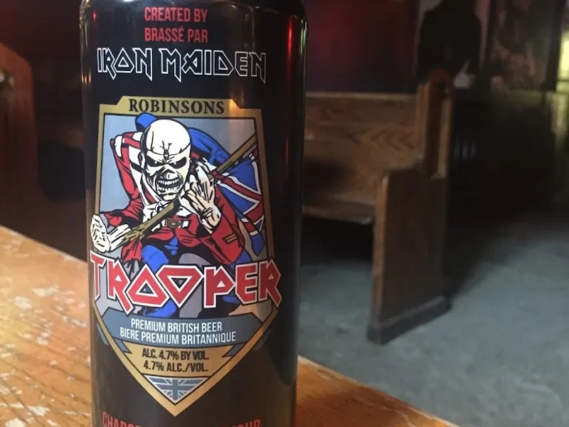 Doors Pub: Taco Joint & Metal Bar