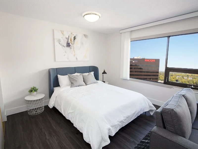 190 Smith Apartment Suites