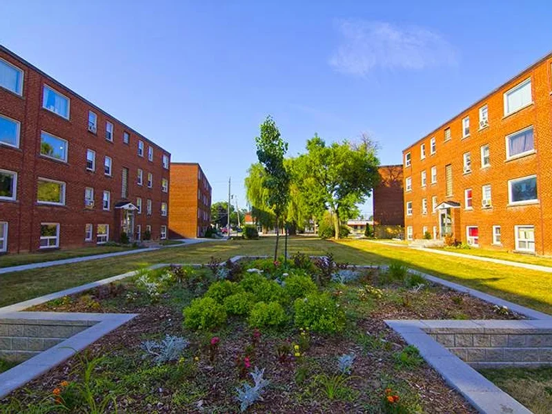 775 Concession - InterRent