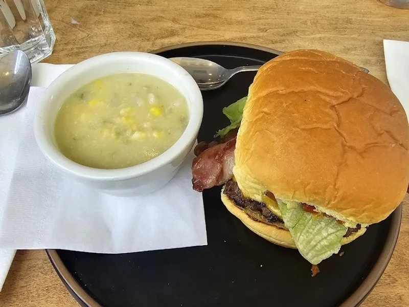 Nor-Villa Motor Hotel