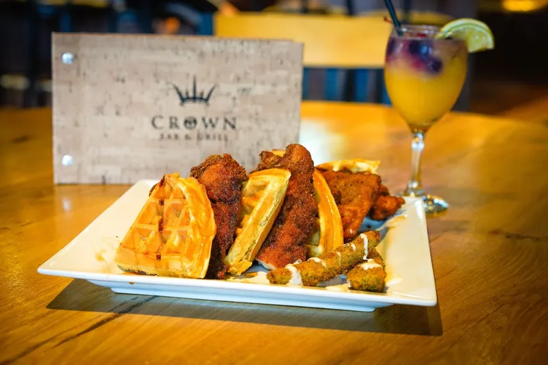 Four Crowns Restaurant & Bar