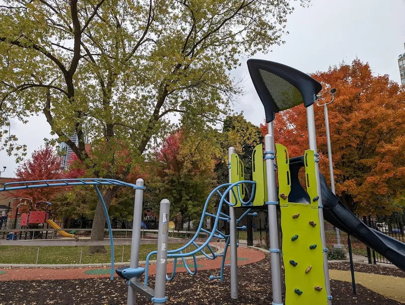 Allan Gardens Playground