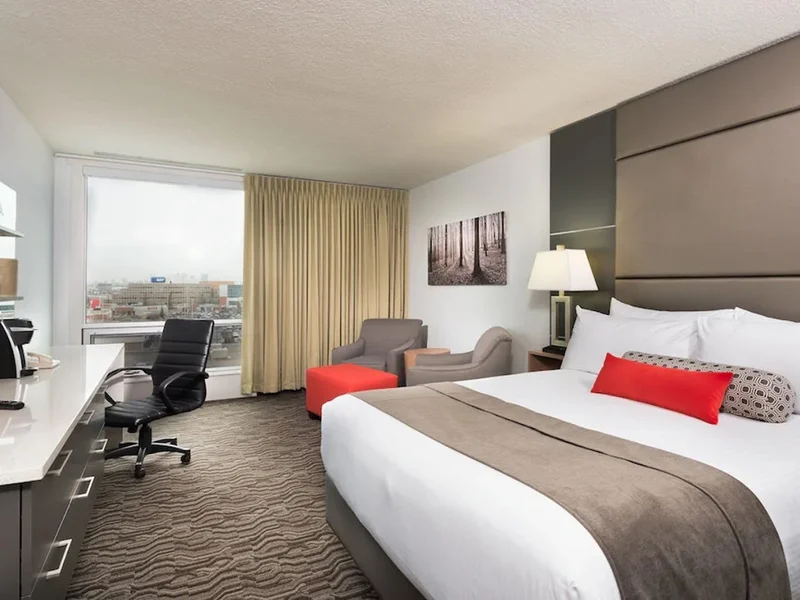 Carriage House Hotel & Conference Centre