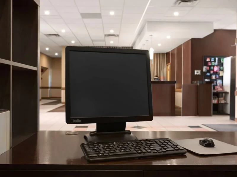 Travelodge by Wyndham Edmonton West