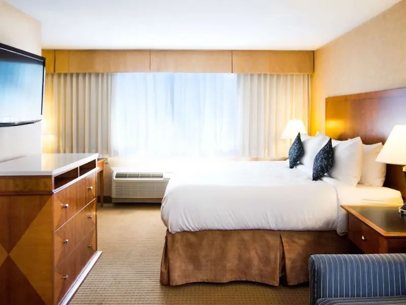 Best Western Plus Suites Downtown