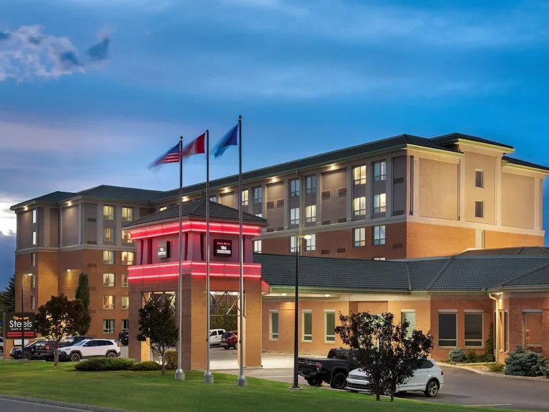 Royal Hotel Calgary, Trademark Collection by Wyndham (Former Executive Royal Hotel)