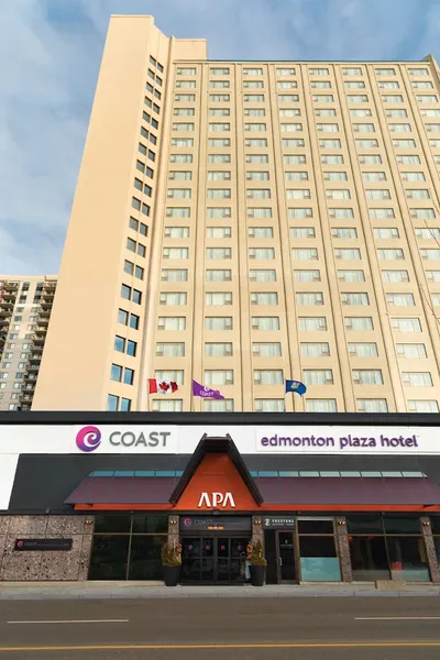 Coast Edmonton Plaza Hotel by APA