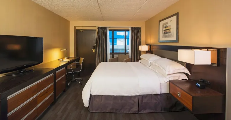 Hilton Winnipeg Airport Suites