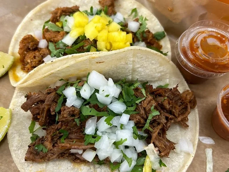 Gus Tacos