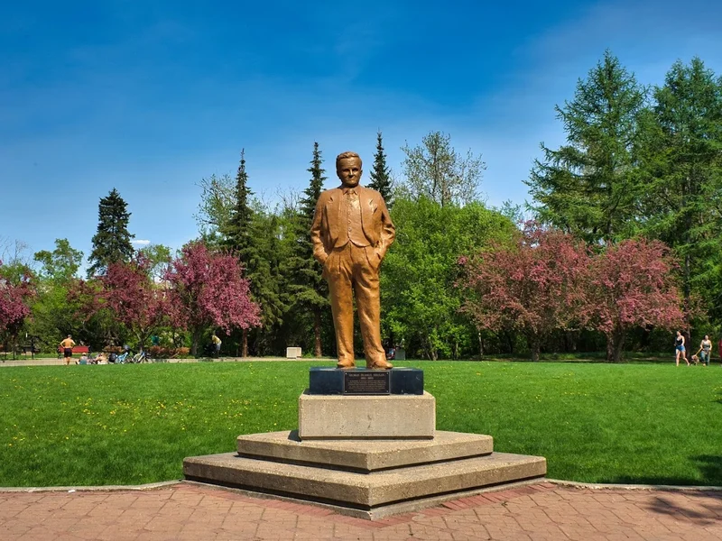 George F Hustler Memorial Plaza