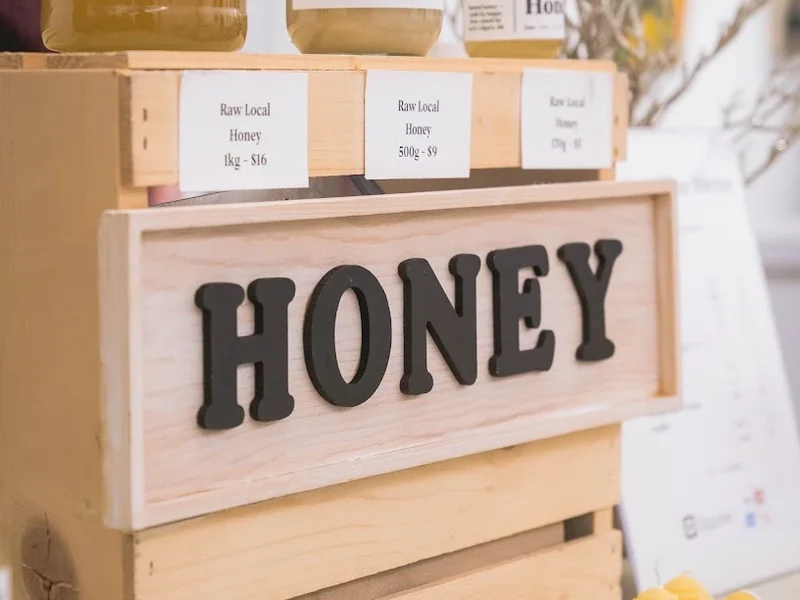 Farmers & Makers Market Sunalta