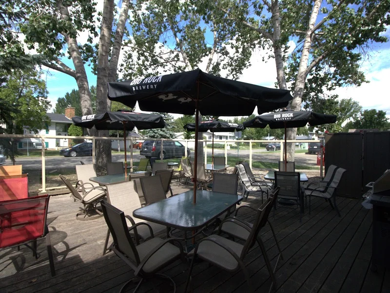 Uncle Glenn's Eatery & Sports Pub