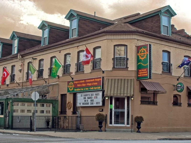 Fisher's Pier 4 Pub