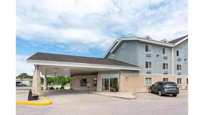 Super 8 by Wyndham Winnipeg West