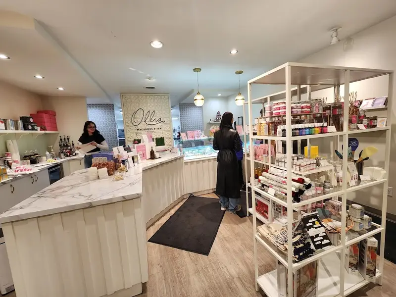 Ollia Macarons & Tea