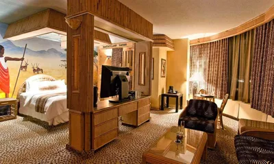 Top 13 romantic hotels in Edmonton