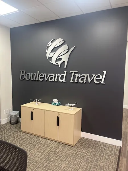 Boulevard Travel