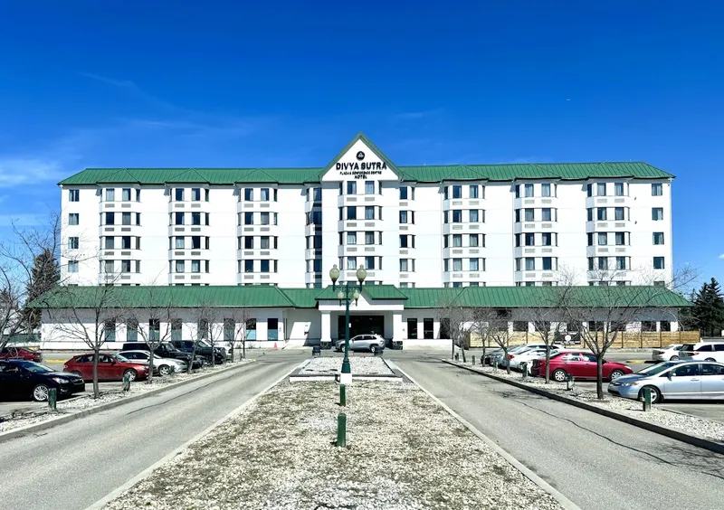 Divya Sutra Plaza and Conference Centre Calgary Airport