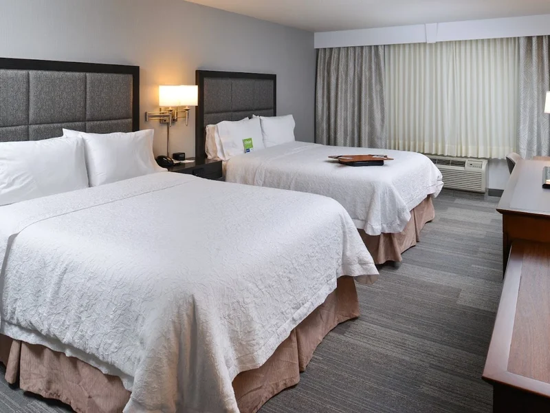 Hampton Inn & Suites By Hilton Calgary- University Northwest