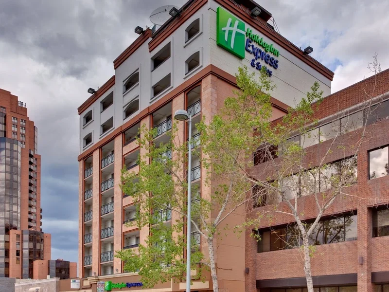 Holiday Inn Express & Suites Calgary, an IHG Hotel