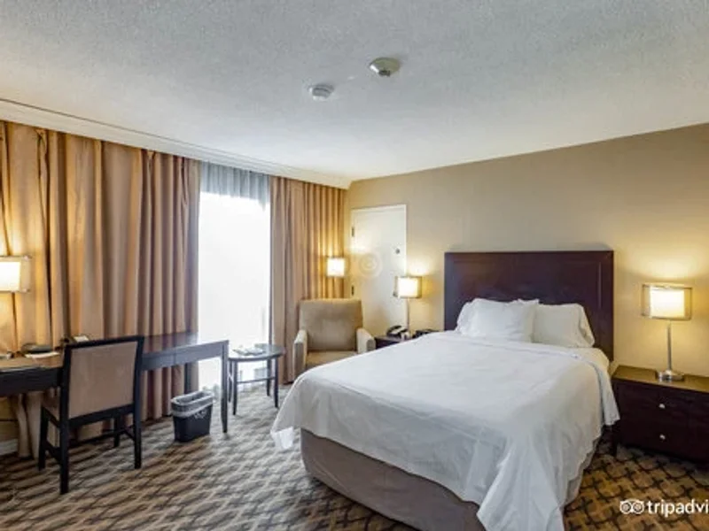 Chelsea Hotel, Toronto