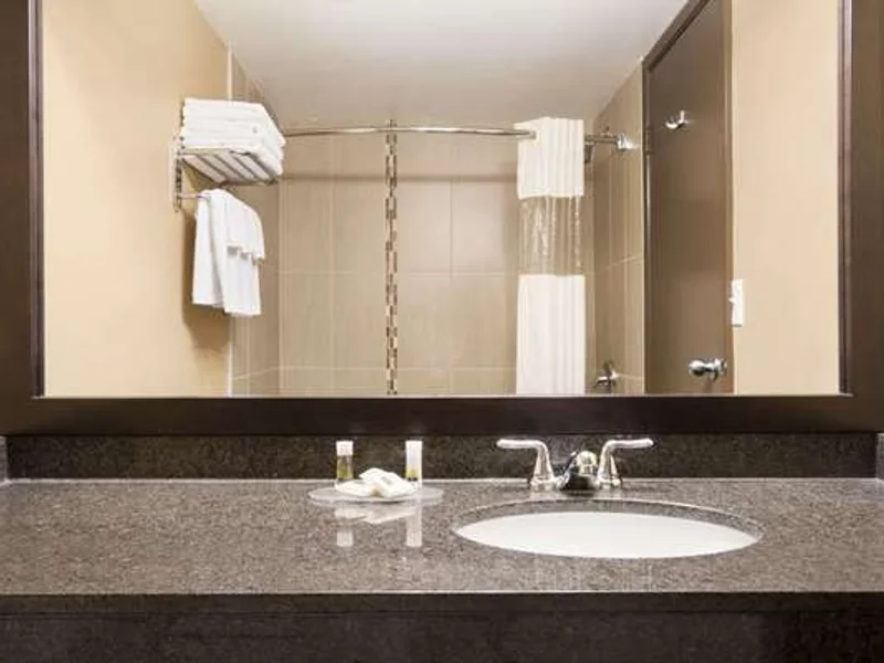 Days Inn by Wyndham Calgary Northwest