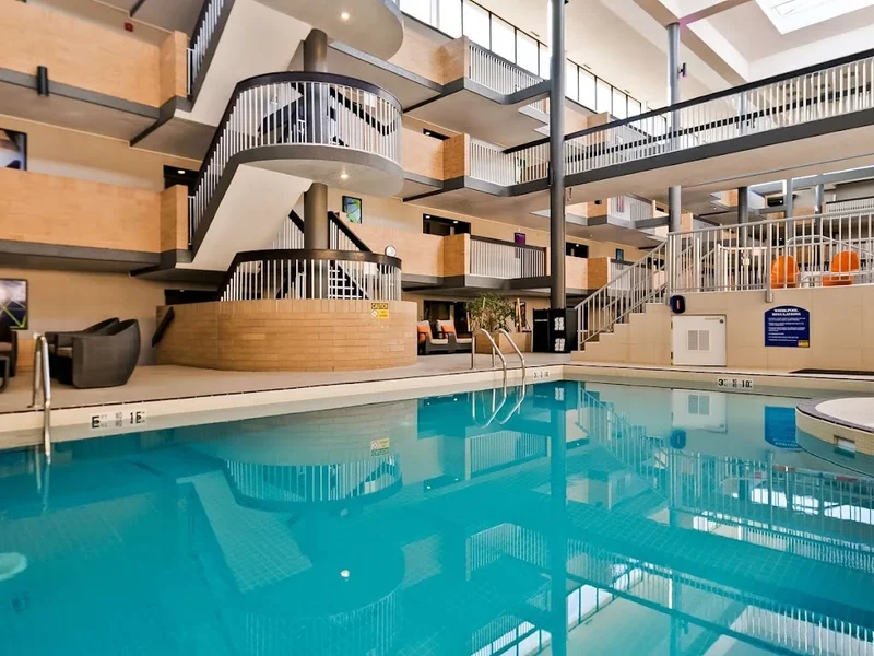 Best Western Plus Village Park Inn