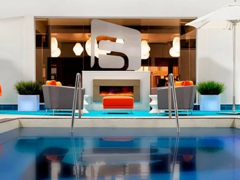 Aloft Calgary University