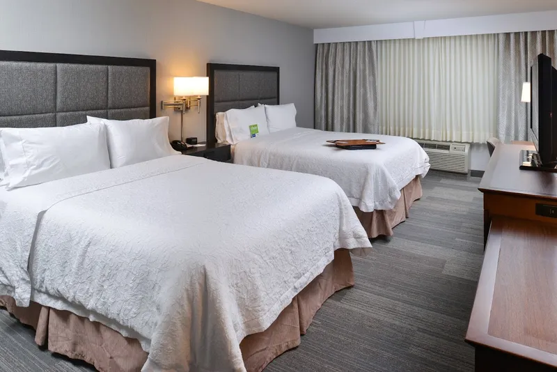 Hampton Inn & Suites By Hilton Calgary- University Northwest