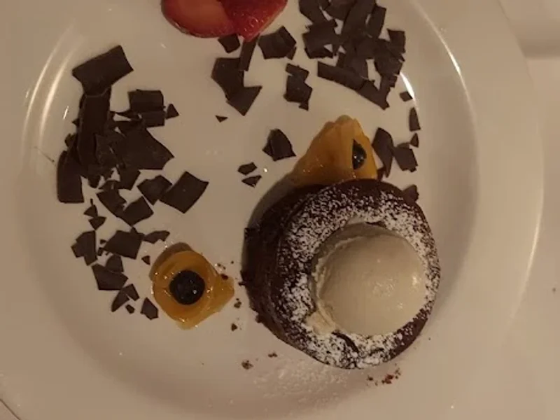 Chateau Lacombe Hotel