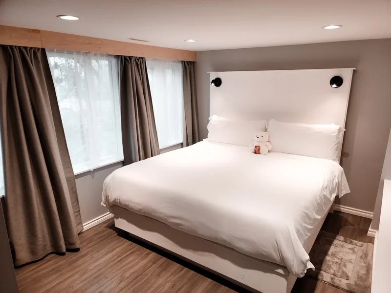 Along River Ridge Bed and Breakfast