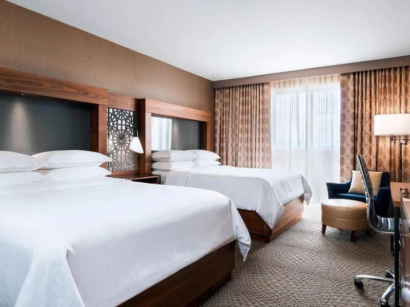 Sheraton Toronto Airport Hotel & Conference Centre