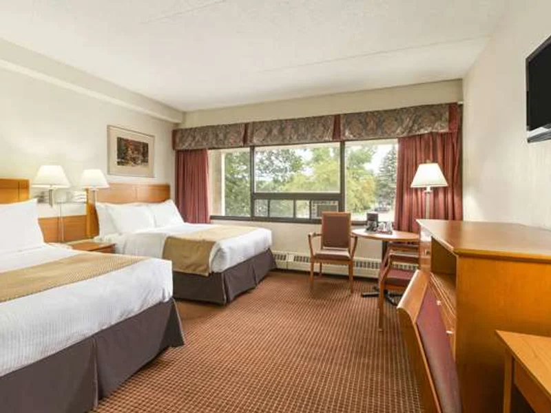 Travelodge by Wyndham Edmonton East