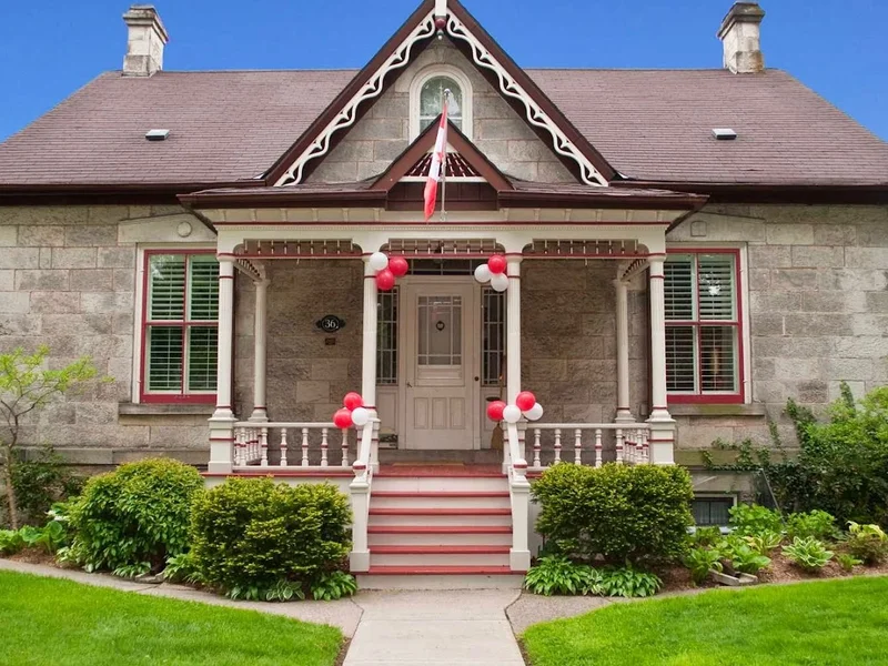 The Homestead 1867 Bed & Breakfast