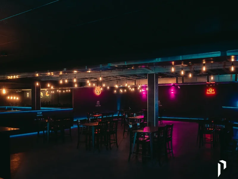 Obsidian Ultra Lounge