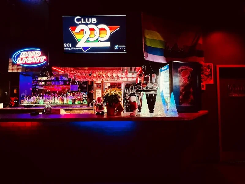 Club 200
