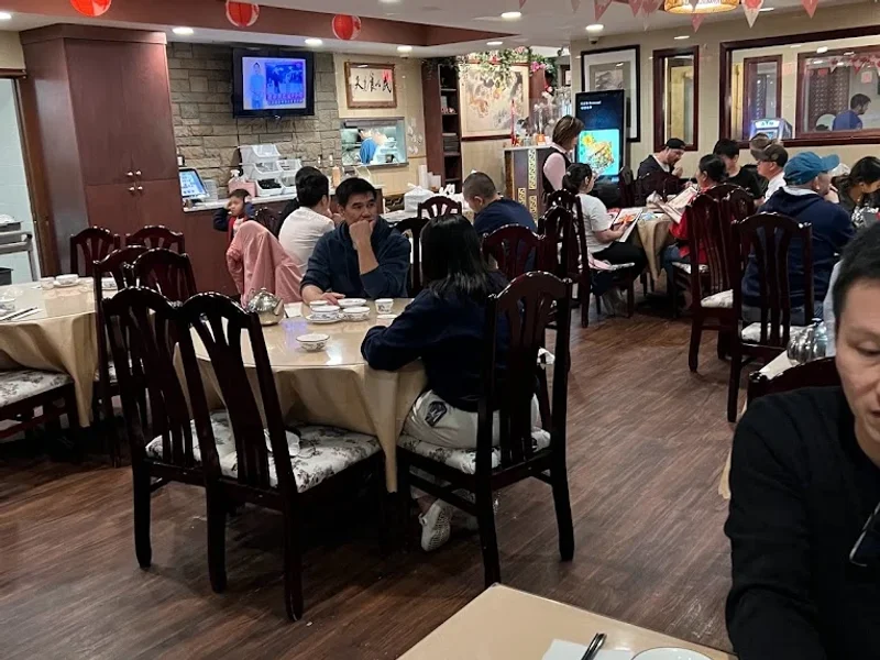 U & Me (Centre St. SW)